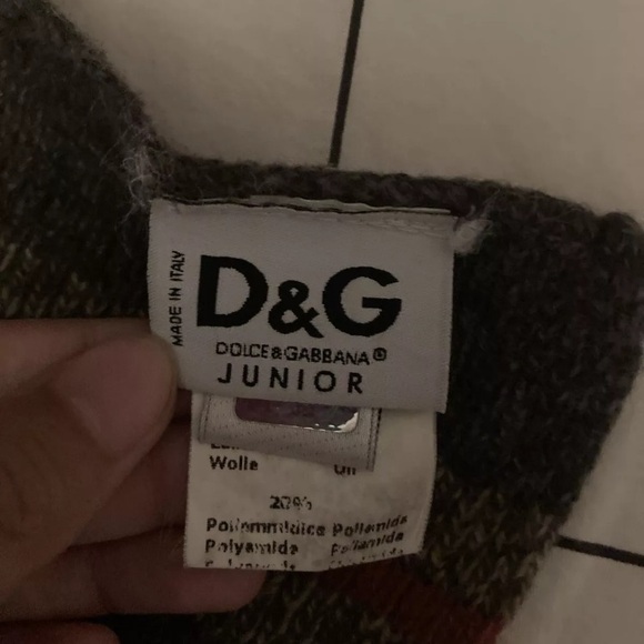 Dolce&Gabbana Junior scarf for women, men or kids. - Picture 4 of 5